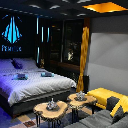Pentlux - Spa Penthouse In The Heart Of Skopje Buitenkant foto