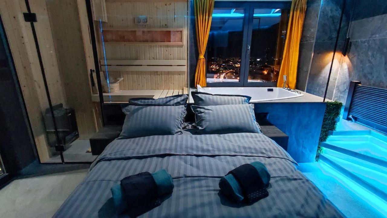 Pentlux - Spa Penthouse In The Heart Of Skopje Buitenkant foto