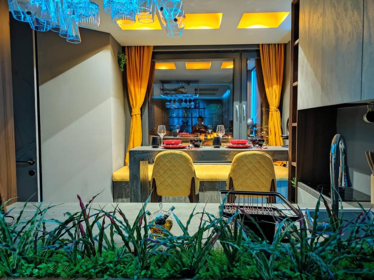 Pentlux - Spa Penthouse In The Heart Of Skopje Buitenkant foto