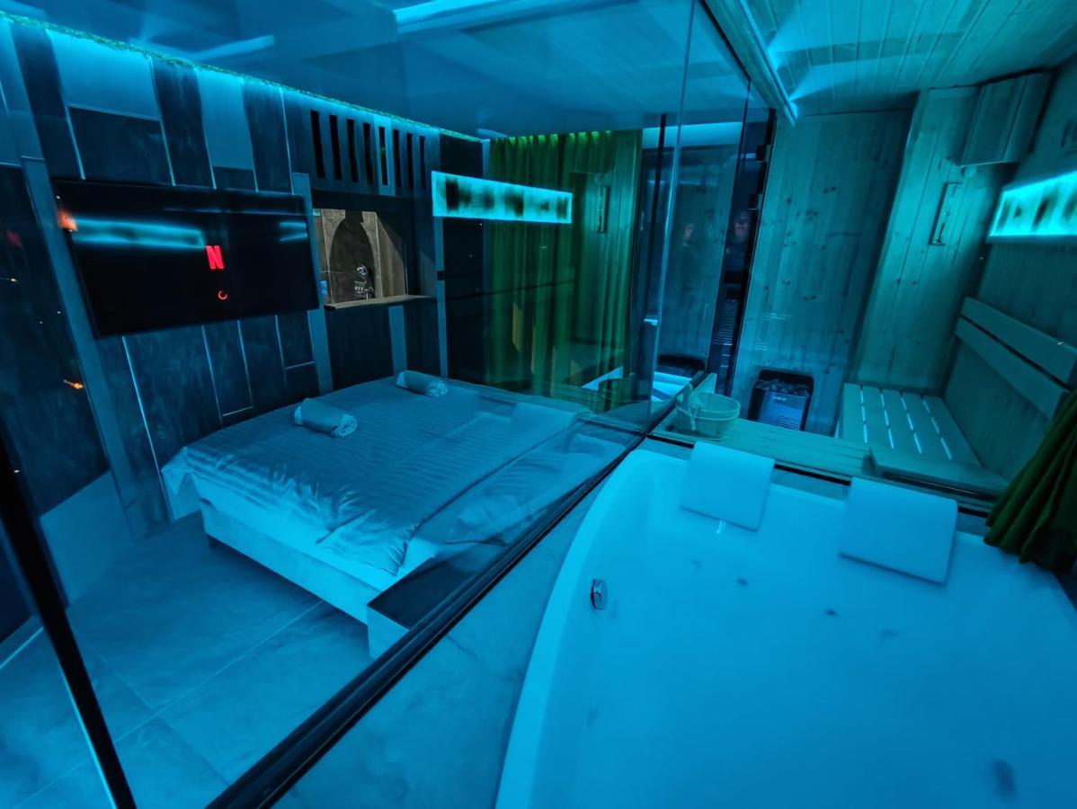 Pentlux - Spa Penthouse In The Heart Of Skopje Buitenkant foto