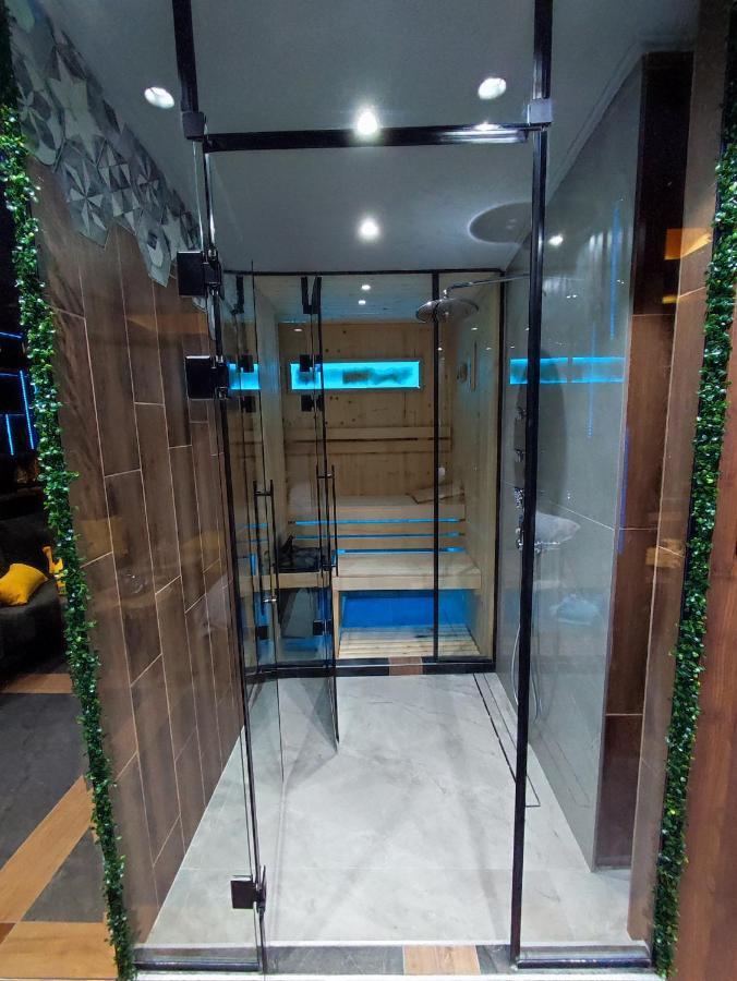 Pentlux - Spa Penthouse In The Heart Of Skopje Buitenkant foto