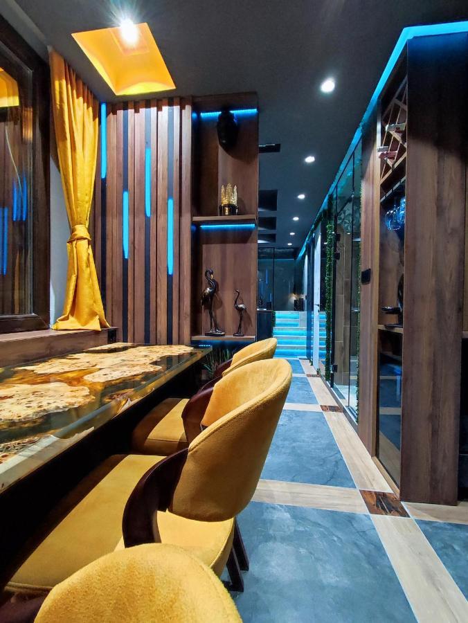 Pentlux - Spa Penthouse In The Heart Of Skopje Buitenkant foto