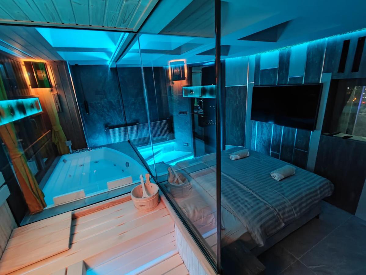 Pentlux - Spa Penthouse In The Heart Of Skopje Buitenkant foto